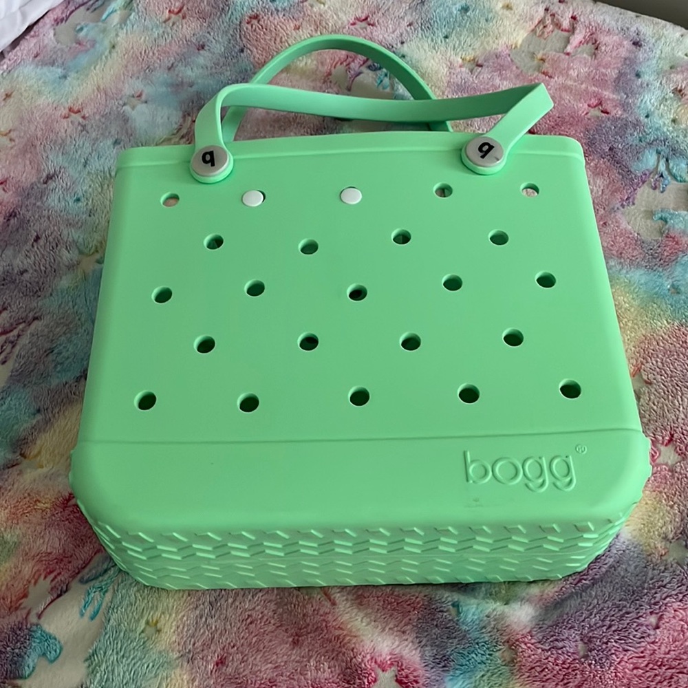 Bogg mint green beach bag